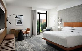 Sheraton Grand Rapids Airport Hotel